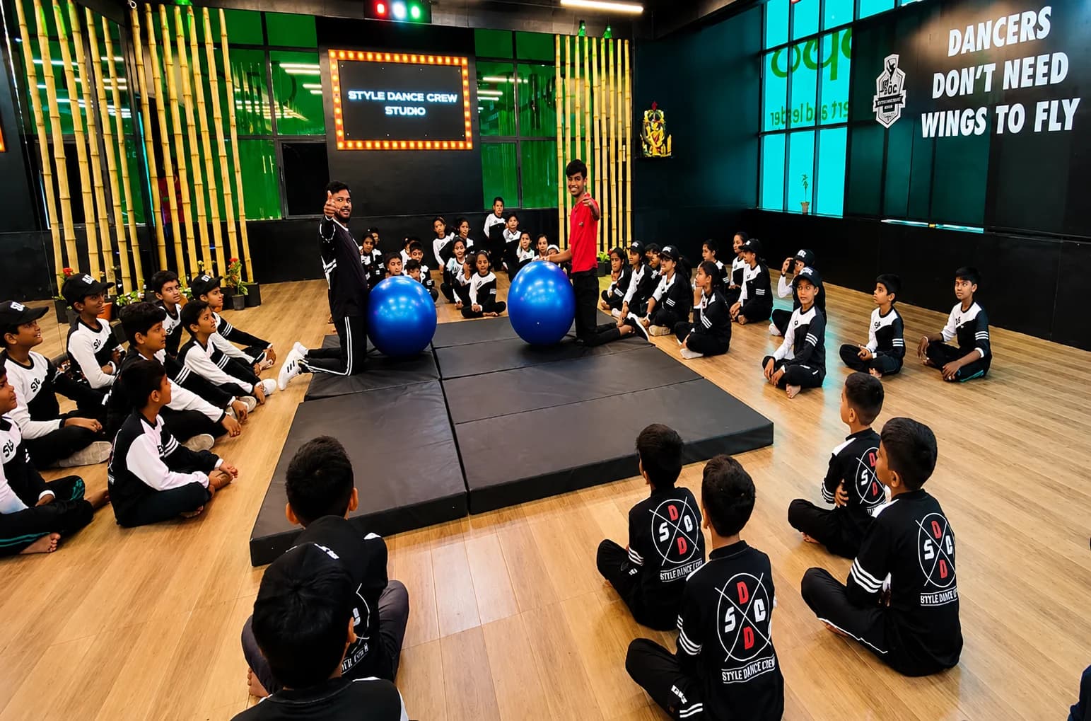 Style Dance Crew Studio visual view 3